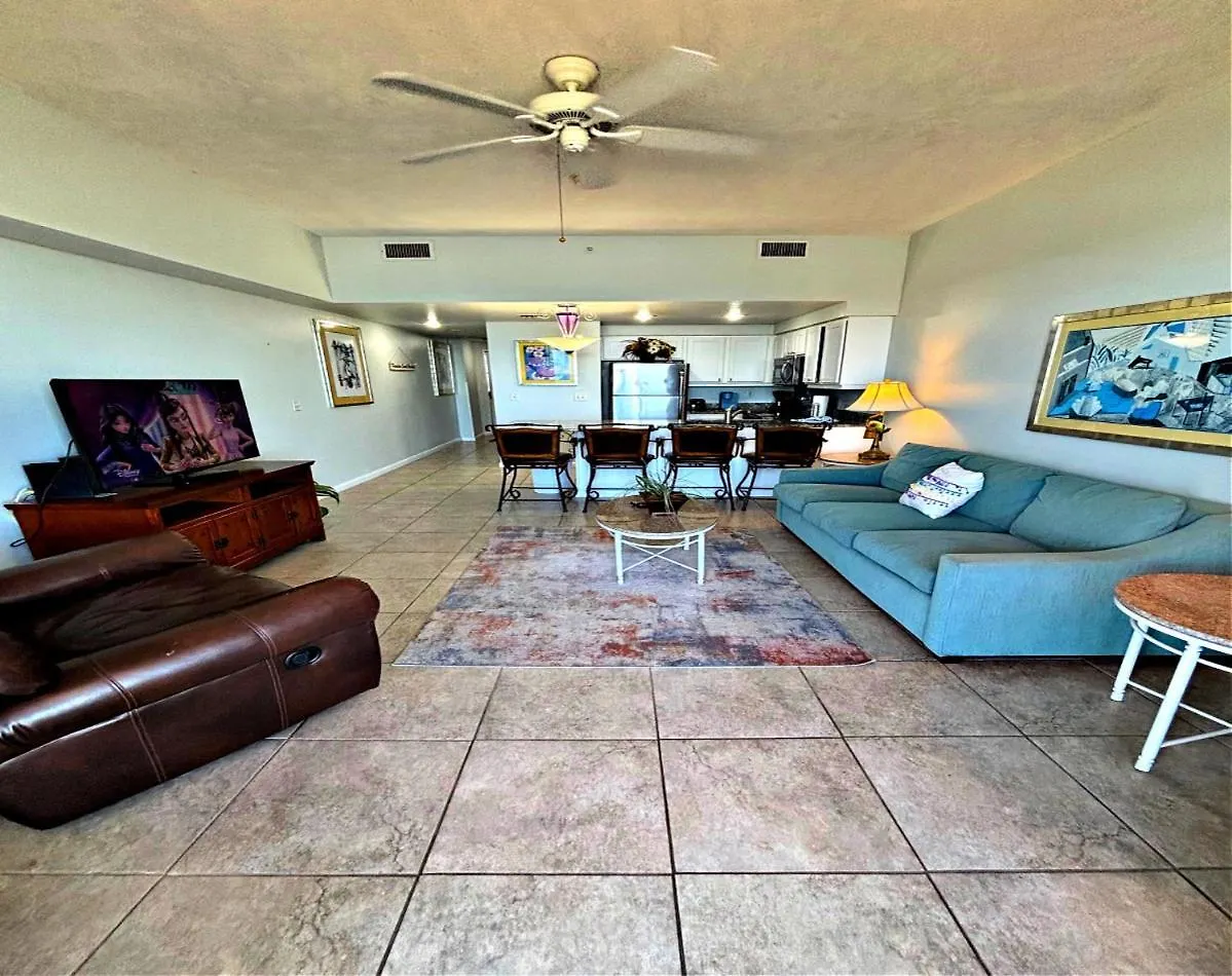 Апартаменты Penthouse Floor 1 Bedroom Resort Condo Direct Oceanfront Wyndham Ocean Walk - Daytona Funland 1908 Дейтона-Бич